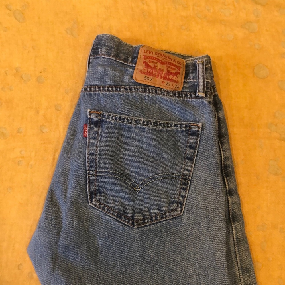 505 Levi